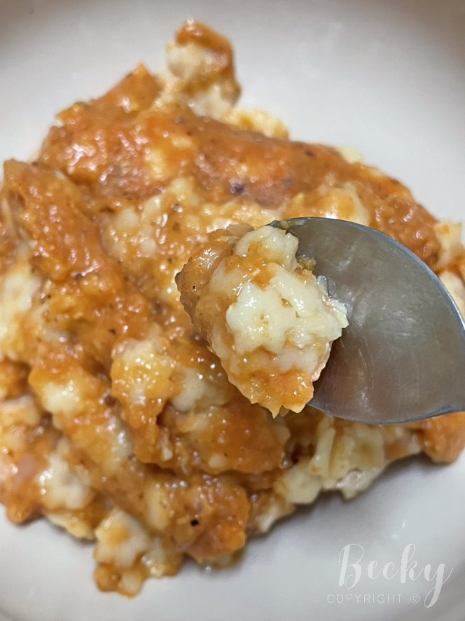波堤寶寶燉麵麵體與食材顆粒近拍